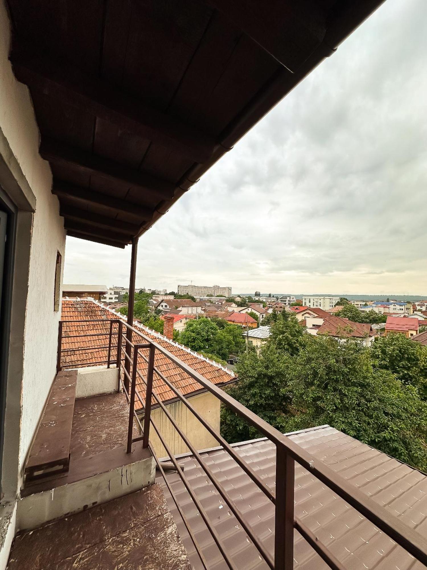 The Royal - Studio With Balcony & Panoramic View Craiova Kültér fotó